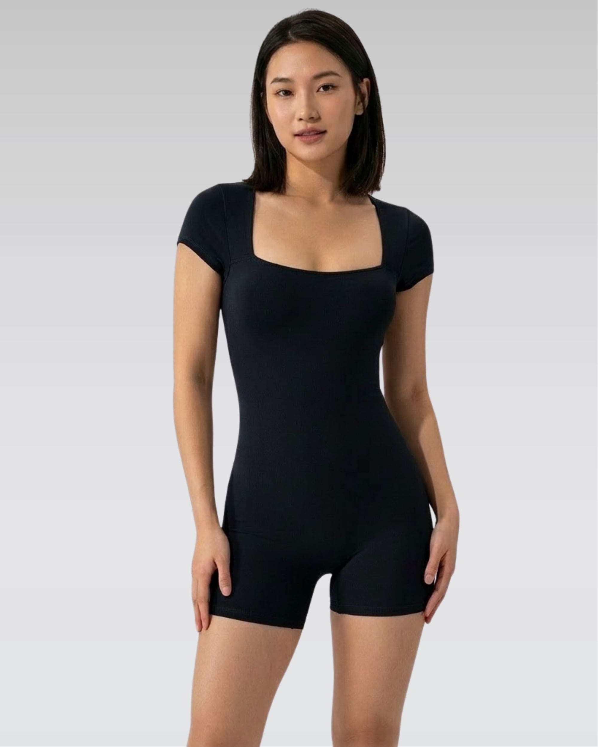 Second skin short suit