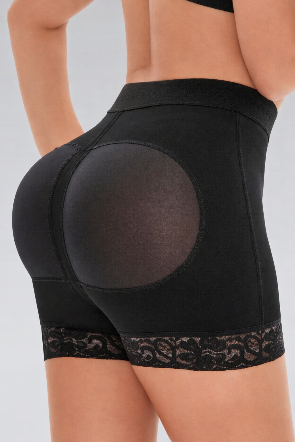 Sculpt lace short