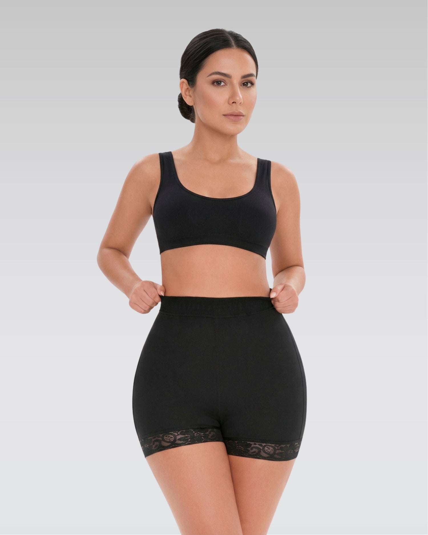 Sculpt lace short