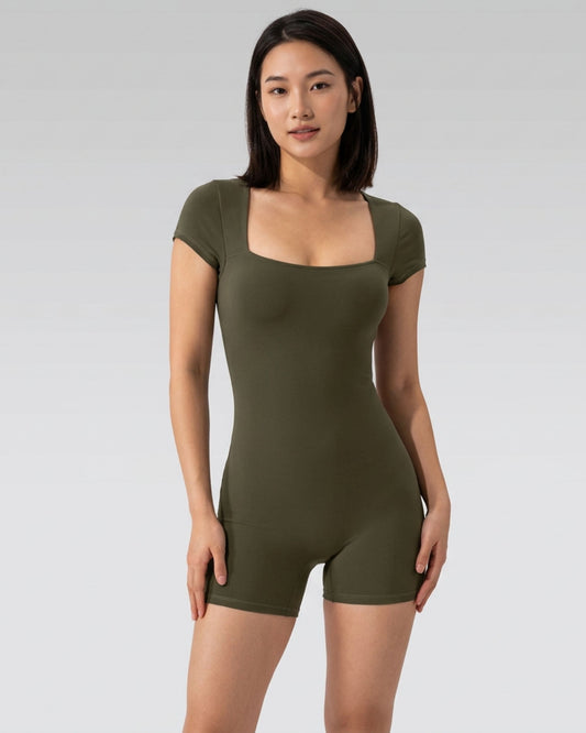 Second skin short suit